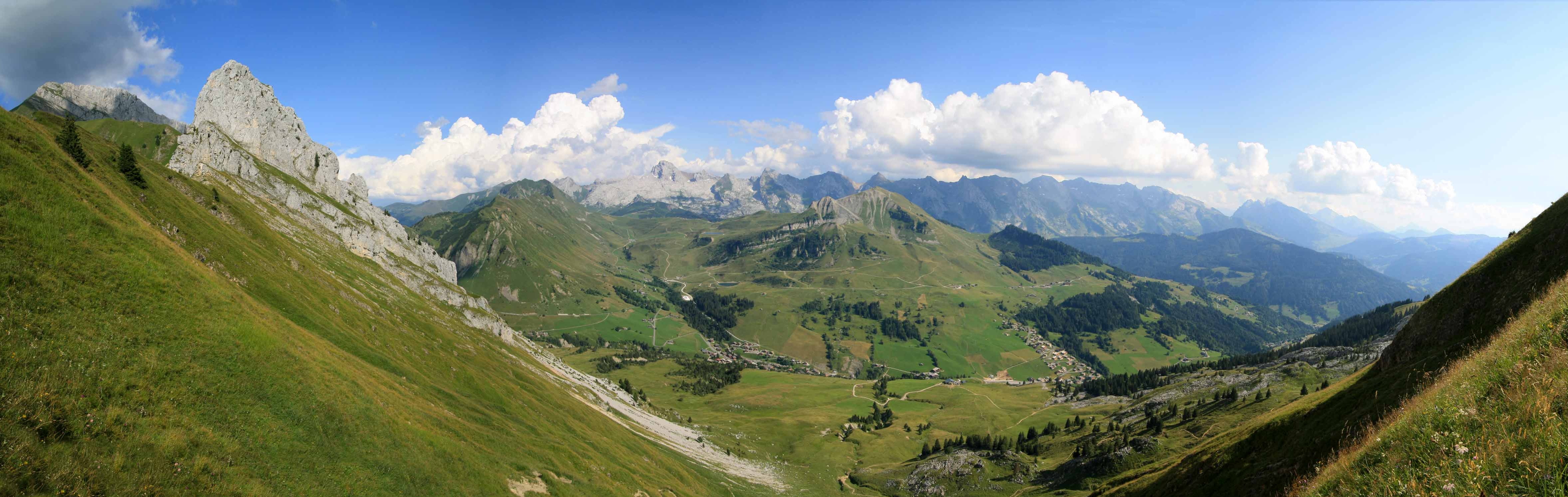 tour de la chaine des aravis