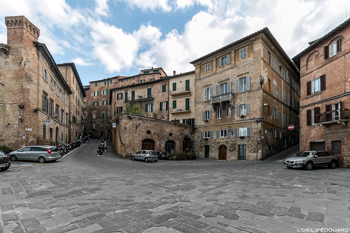 Visite de Sienne : Piazza Provenzano, Siena
