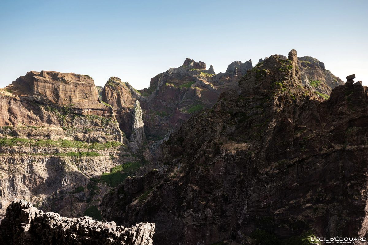 Randonnée Pico Ruivo Madère Tourisme Paysage Montagne Voyage Portugal - PR 1 Vereda do Areeiro Pico Ruivo Madeira Ilha - Visit Madeira Island Hiking Trail Nature Mountain Outdoor Mountains Landscape