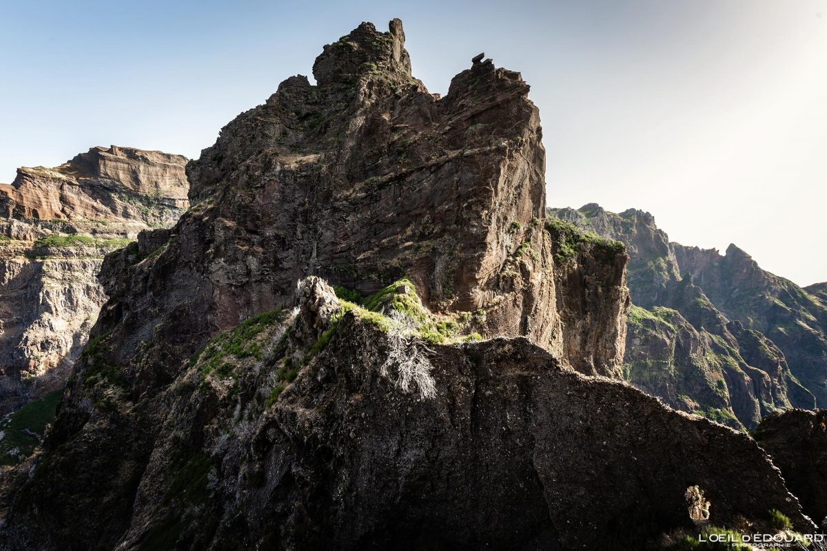 Randonnée Pico Ruivo Madère Tourisme Paysage Montagne Voyage Portugal - PR 1 Vereda do Areeiro Pico Ruivo Madeira Ilha - Visit Madeira Island Hiking Trail Nature Mountain Outdoor Mountains Landscape