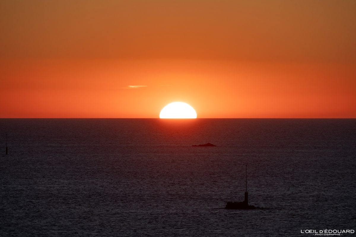 Coucher de Soleil sur la Mer La Manche Pointe de la Malouine Dinard Bretagne Visit France Tourisme Ille-et-Vilaine Vacances Paysage - Holidays Travel French Brittany City Sea Beach Landscape Seascape Sun Sunset