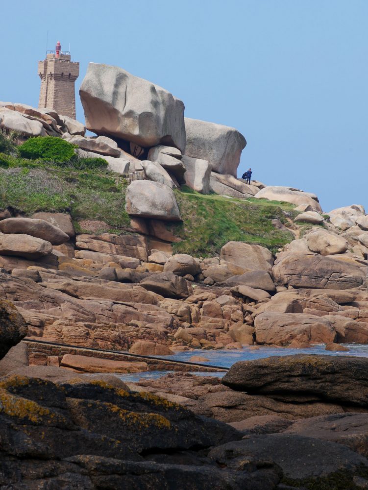 Phare, côte de Granite Rose