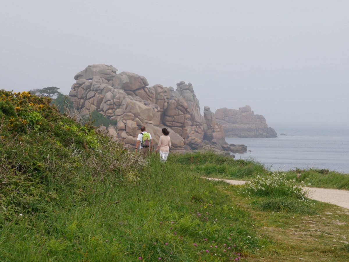 Sentier des douaniers, côte de granit rose