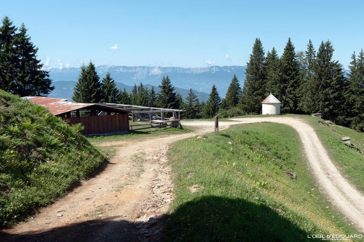 Parking Chapelle de Prodin Randonnée Pointe de Rognier Belledonne Savoie Alpes France Paysage Montagne Nature Outdoor French Alps Mountain Landscape Hike Hiking Trail