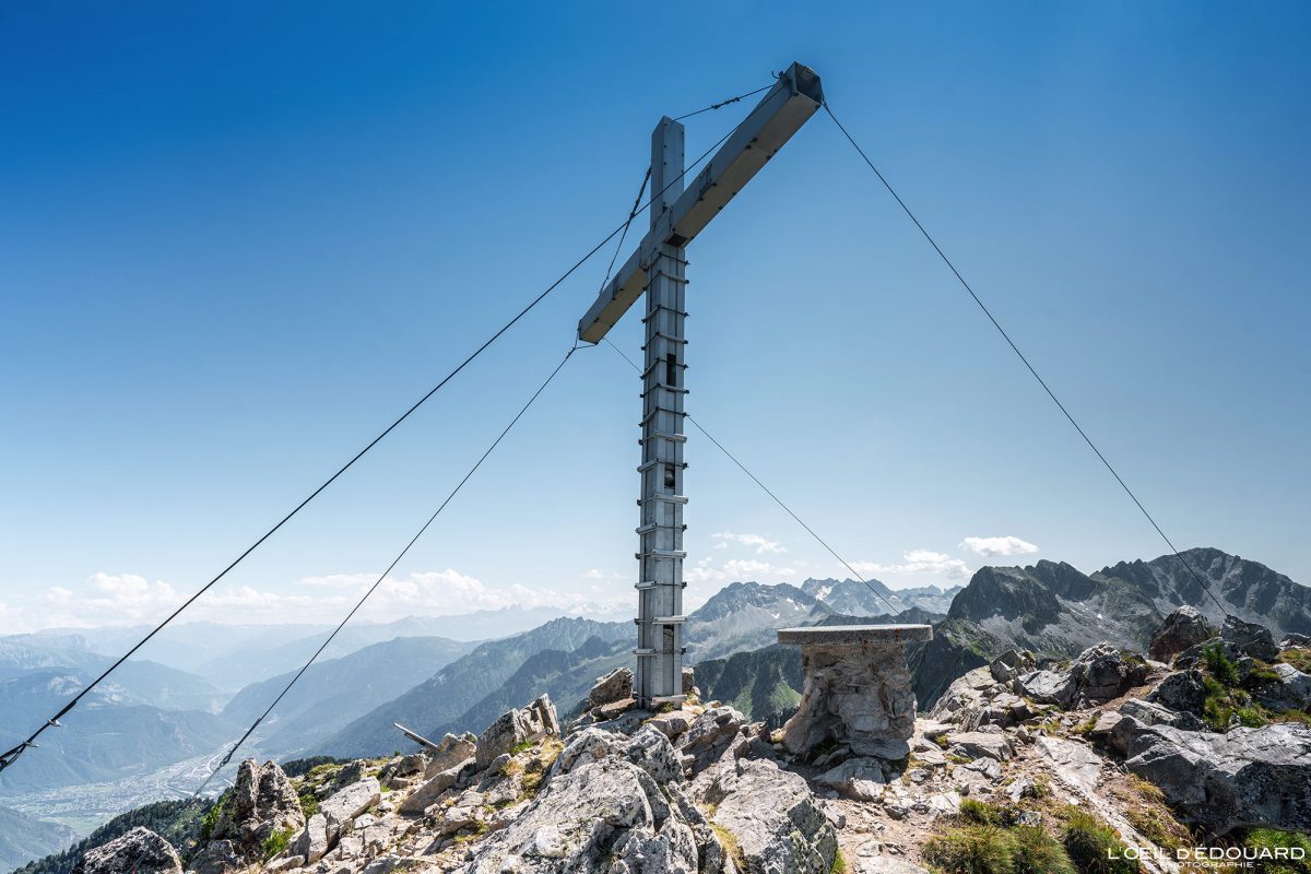 Croix sommet Pointe de Rognier Belledonne Randonnée Savoie Alpes France Paysage Montagne Nature Outdoor French Alps Mountain Landscape Hike Hiking Summit Cross