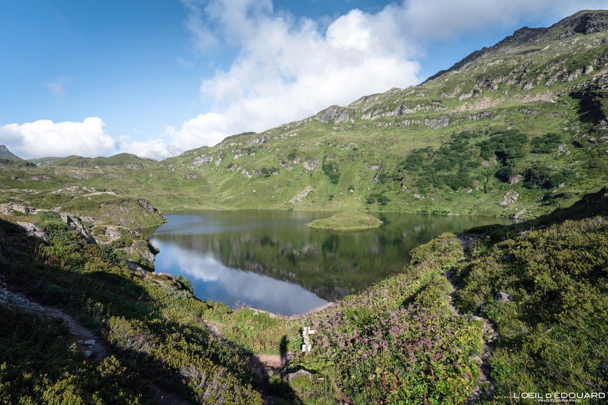 Randonnée Lac de Pormenaz Massif des Aiguilles Rouges Haute-Savoie Alpes France Paysage Montagne Nature Outdoor Hike French Alps Lake Mountain Landscape