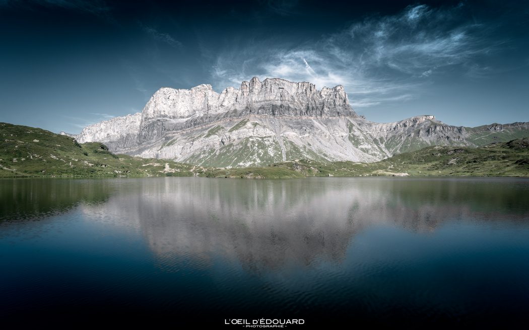 Randonnée Lac de Pormenaz, vue sur les Rochers des Fiz Haute-Savoie Alpes France Paysage Montagne Nature Outdoor Hike French Alps Lake Mountain Landscape