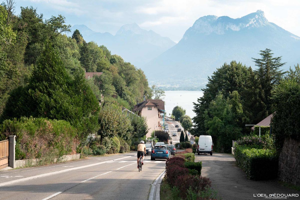 Descente Côte de Talloires Tour du Lac d'Annecy à Vélo Haute-Savoie Visit France Tourisme Vélo de Route Cyclisme Outdoor Bicycle Cyclism Bike Road Biking