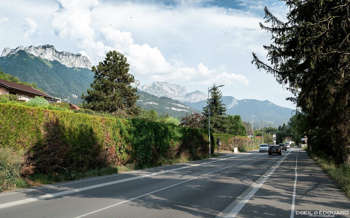 Piste cyclable Menthon-Saint-Bernard Tour du Lac d'Annecy à Vélo Haute-Savoie Visit France Tourisme Vélo de Route Cyclisme Outdoor Bicycle Cyclism Bike Road Biking