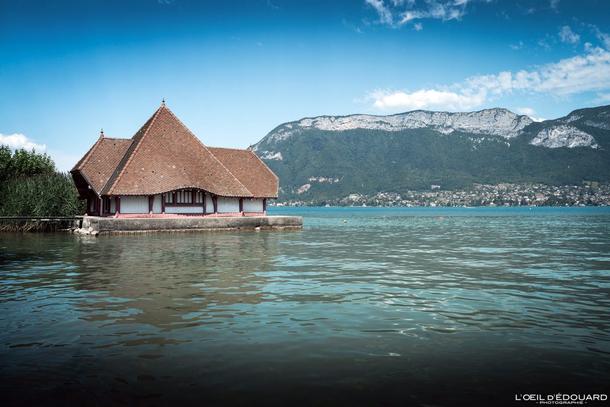 Villa des Roses Sévrier Maison au bord du Lac d'Annecy Haute-Savoie Visit France Tourisme Paysage Montagne Outdoor French Alps Mountain Lake Landscape