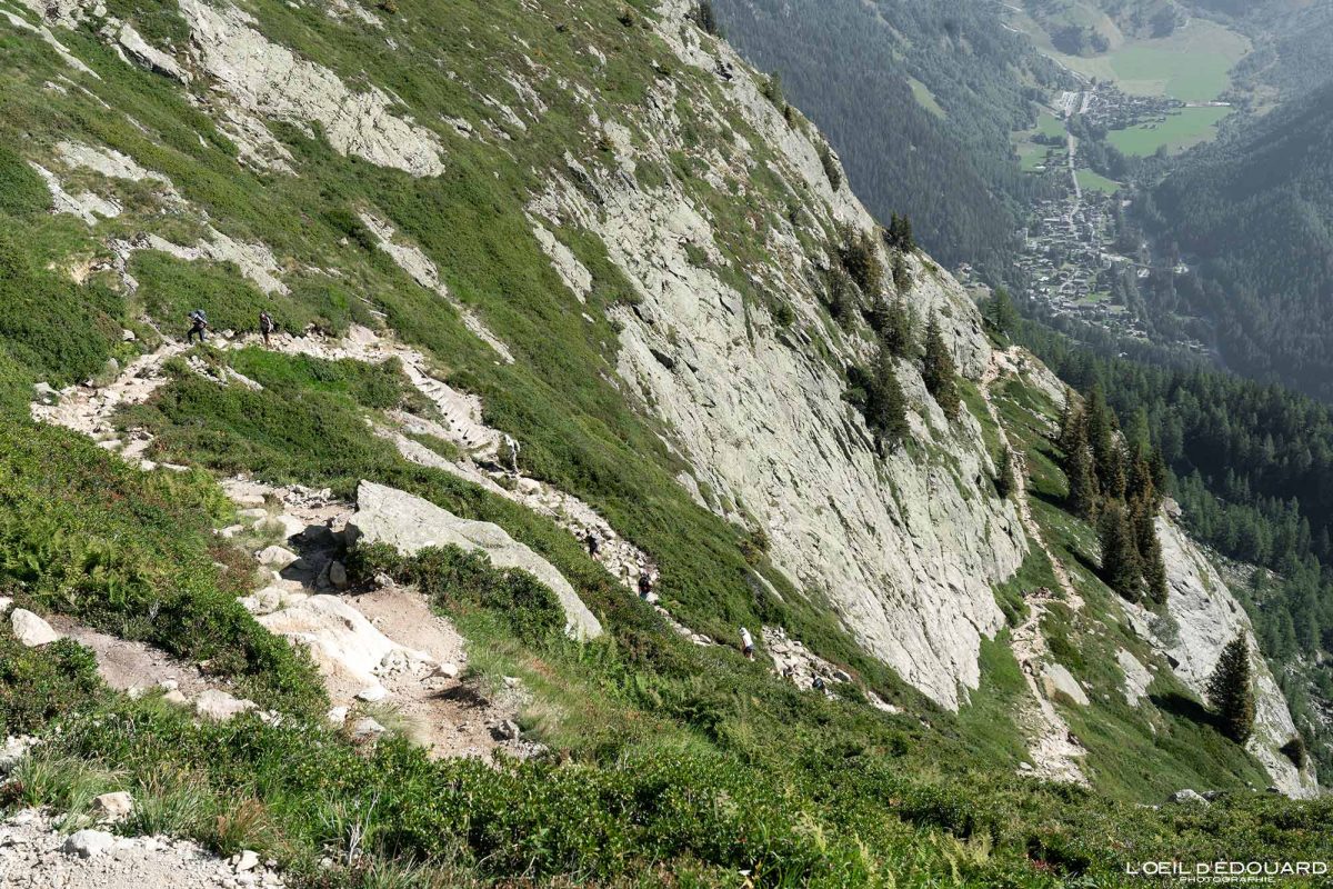 Sentier Randonnée Lacs des Chéserys depuis Tré-le-Champ - Massif des Aiguilles Rouges Haute-Savoie Alpes France Paysage Montagne Nature Outdoor Hike French Alps Mountain Landscape Hiking Trail
