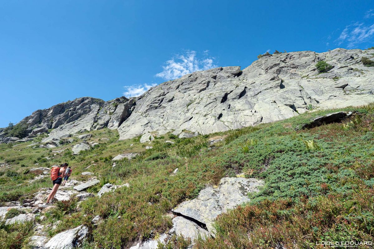 Sentier Randonnée Lacs des Chéserys depuis Tré-le-Champ - Massif des Aiguilles Rouges Haute-Savoie Alpes France Paysage Montagne Nature Outdoor Hike French Alps Mountain Landscape Hiking Trail