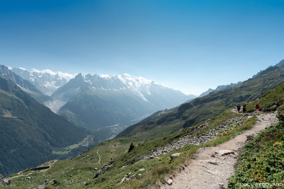 Sentier Balcon Randonnée Lacs des Chéserys - Massif des Aiguilles Rouges Haute-Savoie Alpes France Paysage Montagne Nature Outdoor Hike French Alps Mountain Landscape Hiking Trail