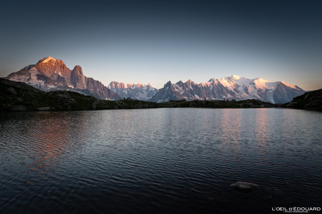 Randonnée Lacs des Chéserys Coucher de Soleil - Massif des Aiguilles Rouges Haute-Savoie Alpes France Paysage Montagne Nature Outdoor Hike French Alps Mountain Landscape Sunset Hiking Trail