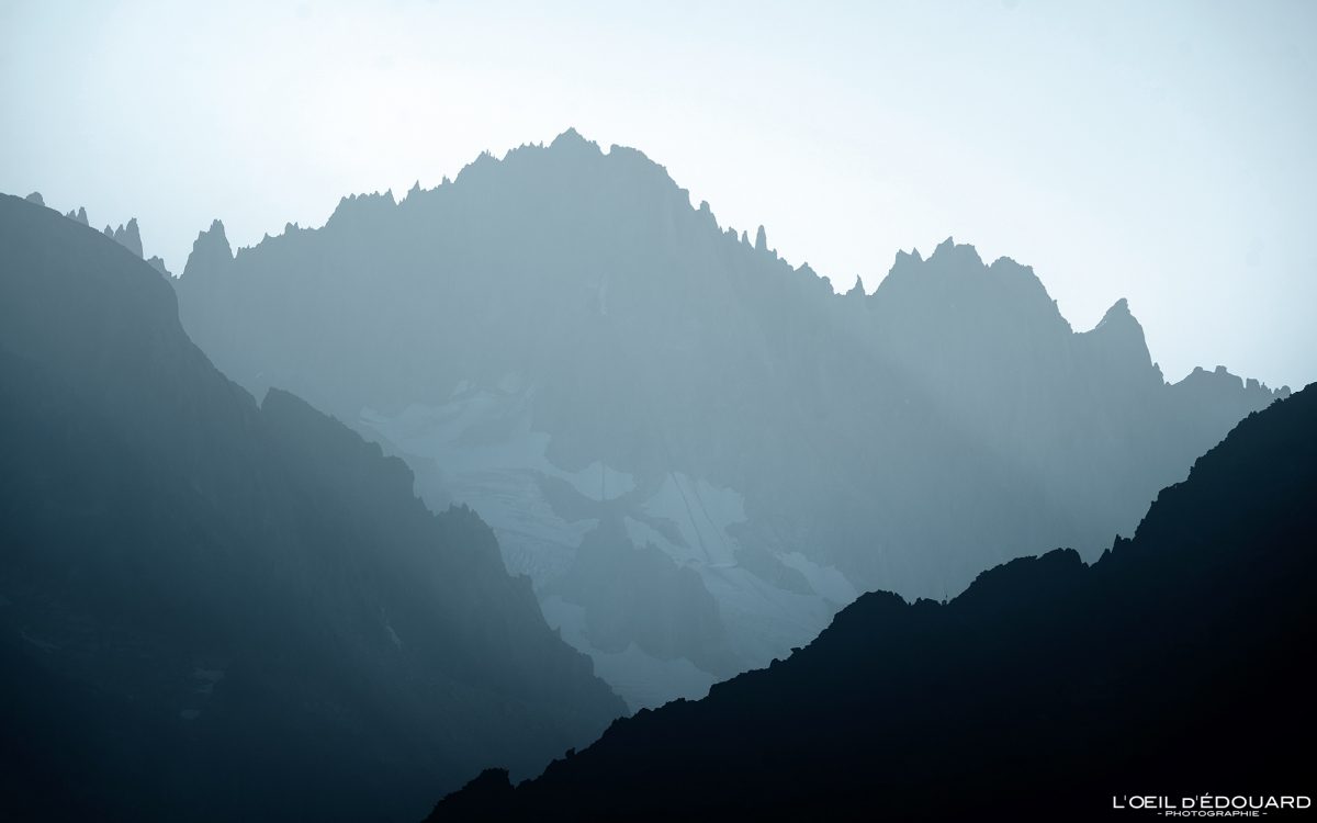 Aiguille Rouge du Dolent (pointe Kurz) Massif du Mont-Blanc Haute-Savoie Alpes France Paysage Lever de Soleil Montagne Nature Outdoor French Alps Mountain Sunrise Landscape